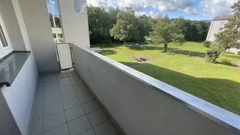 Expose Freundliche Wohnung am südseitigen Sonnenhang in top Lage mit Balkon!