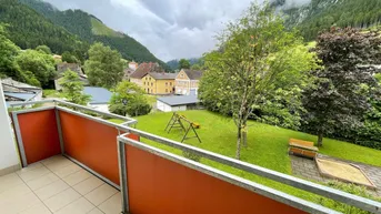 Expose Günstige 3-Raumwohnung mit Loggia!