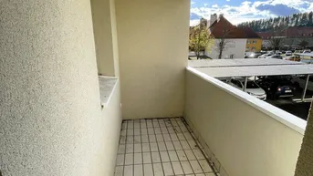 Expose Freundliche Familienwohnung mit Loggia in schöner Lage!