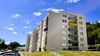 Expose Erstbezug nach Sanierung! Attraktive 4-Zimmerwohnung in sonniger Siedlungslage!