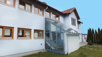 Expose PROVISIONSFREI - Sonnige 2-Zimmer-Wohnung mit zugeordneter Gartenfläche - geförderte Miete ODER geförderte Miete mit Kaufoption - 2 Zimmer 