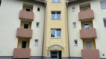Expose PROVISIONSFREI - Helle 2-Zimmer-Wohnung mit Loggia und Terrasse - Eigentum - 2 Zimmer 
