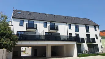 Expose Erstbezug – Reihenhaus – belagsfertig – Haus 4 - Terrasse