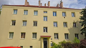 Expose Im Herzen von Lainz - helle NEU sanierte 2,5 Zimmerwohnung!