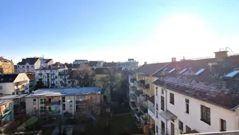 Expose DEM HIMMEL GANZ NAHE