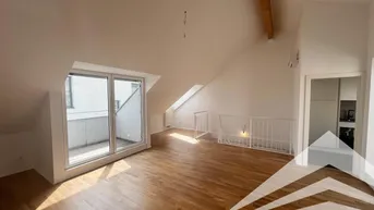 Expose PROMENADE: Sensationelle Maisonettewohnung mit Terrasse &amp; Balkon!