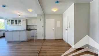 Expose Sensationelle 3 Zimmer Design-Wohnung mit Küche in der Innenstadt - Nähe Landstraße