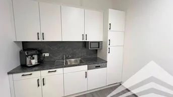 Expose Helles 130 m² Büro mit Lager am Franzosenhausweg sofort verfügbar!