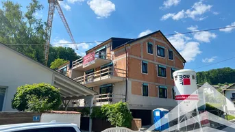 Expose Hochwertig ausgestattete 3-Zimmer Wohnung mit großem Balkon in Puchenau!