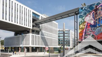 Expose DAS HAFENPORTAL - 220 M² Geschäftsfläche zu mieten!