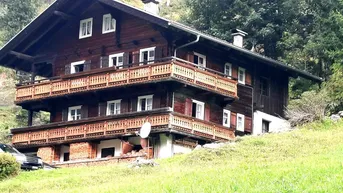 Expose Bauernhaus mit Zweitwohnsitz im Defereggental