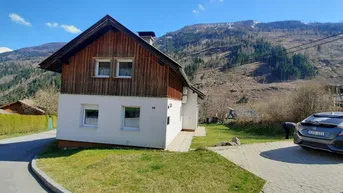Expose Schönes Wohnhaus mit 2 Appartements nahe dem Mölltaler Gletscher