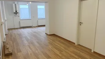 Expose [06531] RESERVIERT - Geräumiges, renoviertes Büro in der Fußgängerzone