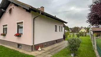 Expose [06676] KLEINER, FEINER BUNGALOW auf großem GRUNDSTÜCK