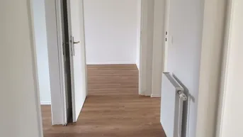 Expose Charmante Altbauwohnung neben dem Akademiepark 