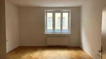 Expose [06238] 2-Zimmer-Altbauwohnung mit Terrasse