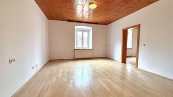 Expose [06555] Charmante 2-Zimmer-Wohnung in zentraler Lage