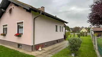 Expose [06676] KLEINER, FEINER BUNGALOW auf großem GRUNDSTÜCK