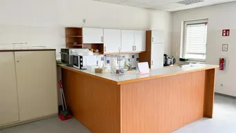 Expose [06200] Gewerblich genutzte Liegenschaft in Wöllersdorf/A2-Nähe