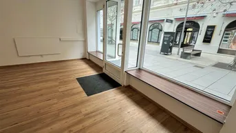 Expose [06530] Geschäftslokal mit großen Schaufenstern in der Fußgängerzone