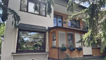 Expose [6622] Großer Grund mit Wohnhaus und Nebengebäuden