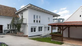 Expose +Liebevolles Ein-/Mehrfamilienhaus in Ruhelage, direkt in Oberpullendorf in sehr gutem Zustand mit bester Infrastruktur! + Garten, 3Garagen, Nebengebäude, Klima, Photovoltaik+