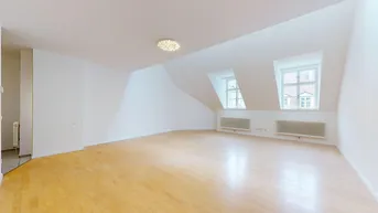 Expose Wunderschönes ALTSTADTATELIER in perfekter Lage: 150m² - 3 große Zimmer, zweigeschossiges ruhiges WOHNEN für Menschen die das BESONDERE suchen!