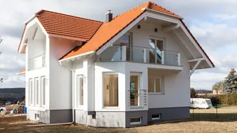 Expose +Einzigartiges Einfamilienhaus mit viel Liebe zum Detail,auf sonnigem Grundstück, direkt neben Oberpullendorf! +