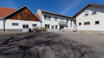 Expose +++ Mehrzweckimmobilie mit riesiger Nutzfläch(560m²)sofort beziehbar,und sehr großem Grundstück kann privat und gewerblich genutzt werden+++