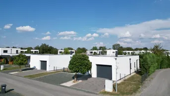 Expose ++Wohnen wo andere Urlaub machen,das Chalet am Golfplatz unmittelbar neben der Therme Lutzmannsburg++