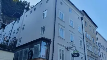 Expose Salzburg, Linzergasse: 3-Zimmer Dachgeschosswohnung, 115 qm, inkl. Gartennutzung, mit Blick auf das Zentrum der Mozartstadt