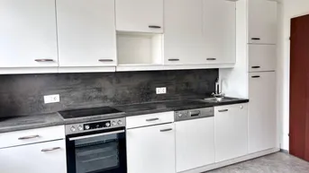 Expose Gelegenheit! 3-Zi-Whg. mit Balkon - Sanierungsbedarf