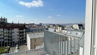 Expose 2-Zimmer-Dachgeschosswohnung mit Klimaanlage und 2 Balkonen