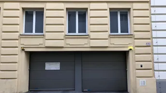 Expose Garagenplatz Blindengasse 57 - Stilaltbau - Nächst U-Bahn
