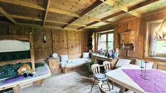 Expose Miete: 6-Zimmer-Wohnung in einem Bauernhaus mit Garage, Radfeld