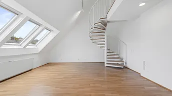 Expose Klimatisierte 2-Zimmer DG-Maisonette