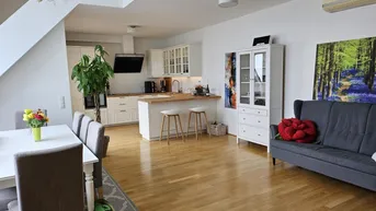 Expose Herrlicher Blick! DACHGESCHOSSMAISONETTE in Bester Lage!