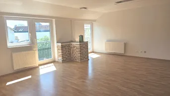 Expose Schnäppchen, einmalige Gelegenheit! Ruhige Wohnung/ Büro aus Konkursmasse !
