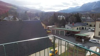Expose Sonnige Balkonwohnung mit Panoramablick