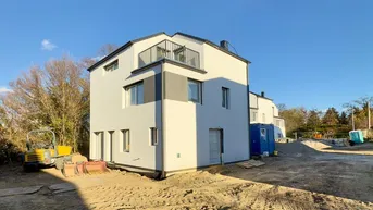 Expose NEU! ++ KEIN BAURECHT, KEINE PACHT ++ ZIEGELMASSIV ++ BEZUGSFERTIG ++ 12 REIHENHÄUSER &amp; 2 EINZELHÄUSER ++ 2 PKW-STELLPLÄTZE PRO HAUS ++ GARTEN &amp; TERRASSE ++ SCHLÜSSELFERTIG ++ FISCHAMEND ++