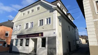 Expose Stadthaus im Zentrum von Rohrbach-Berg mit Entwicklungspotential zu verkaufen