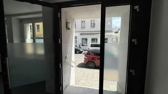 Expose Verkauf einer Eigentumseinheit im Erdgeschoss für Geschäft, Atelier, Praxis, Büro im Zentrum von Linz