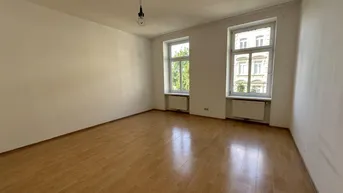 Expose Klein aber fein: Single-Wohnung mit Lift in der Schloßhofer Straße!
