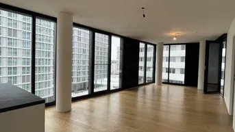 Expose BELVEDERE IS CALLING: Unbefristete 2 Zimmer mit Freifläche ab JUNI 2025!