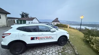 Expose Preisreduktion: Sanierer und Bauherren aufgepasst: Zwei Häuser mit Donaublick und viel Potential!
