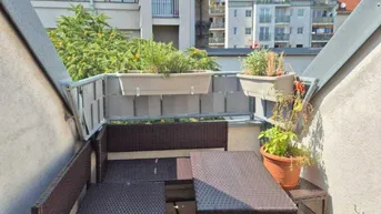 Expose Dachgeschosswohnung in der Sandwirtgasse: ab November frei!