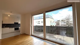 Expose Großzügig geschnittene 4-Zimmer-Wohnung mit 12m² Balkon, 2 Bäder/2WCs