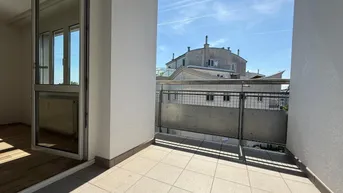 Expose Sonnige Terrassenwohnung in der Hintschiggasse, in ca.35 Minuten in der City!