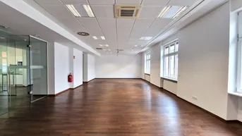 Expose Variable Bürofläche in Bestlage!! - U3 Nähe!! 5.OG!! Raucherbalkon!! Fernwärme