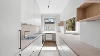 Expose Rooftop ruft: "Terrasse 73m2, Balkon 16m2, die top sanierte Wohnung 90m2!"